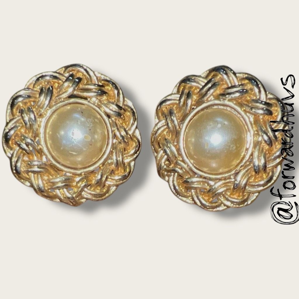 Vintage Clip-On Earrings Gold Tone Braided Rope Design 125 15$